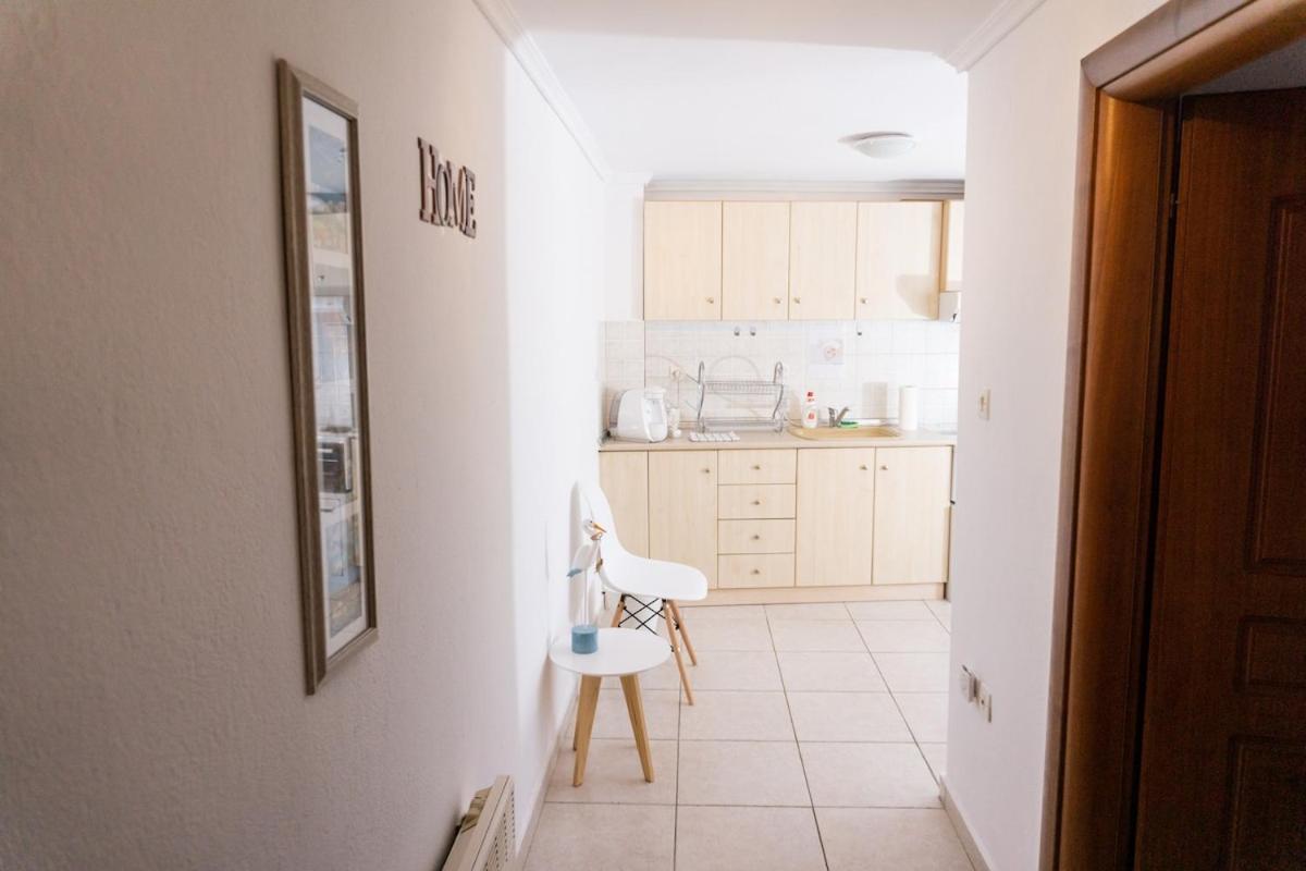 Apartment New With Backyard *