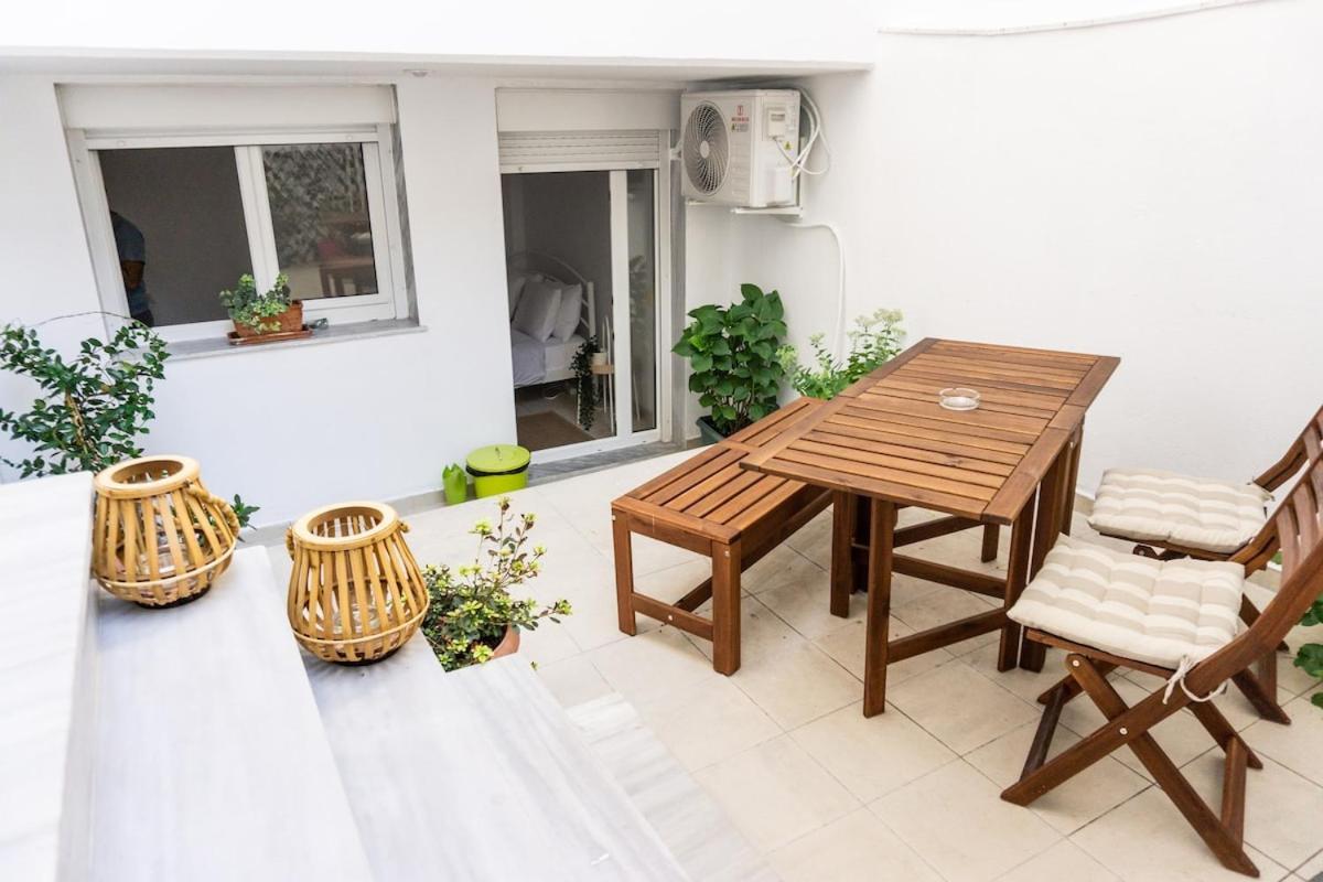 Apartment New With Backyard
